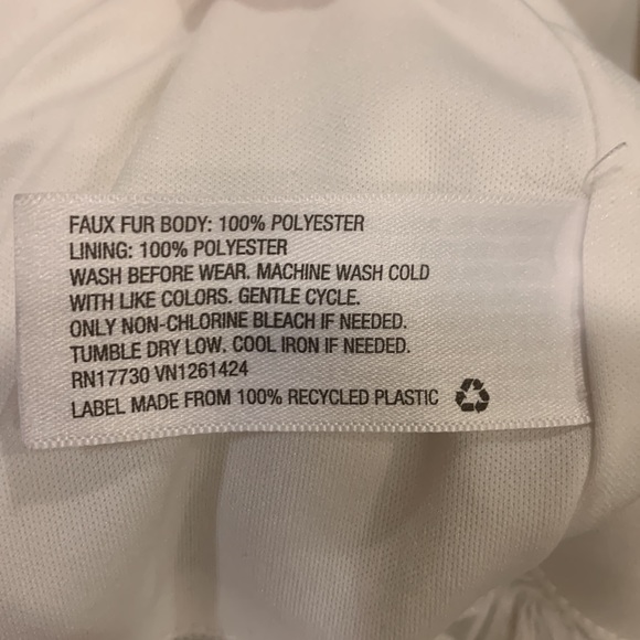 White Faux Fur Cardigan Jacket❤️New Listing❤️ - Picture 10 of 10